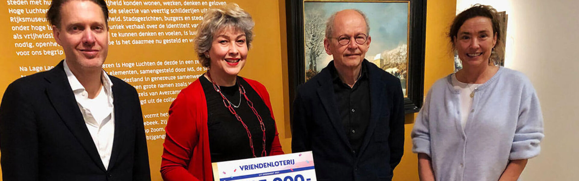 VLNR: Geert Friebel (VriendenLoterij), Tiana Wilhelm (voorzitter van M6 en directeur Musea Zutphen) Gerard de Kleijn (projectleider M12) en Marilène van Oranje (VriendenLoterij)